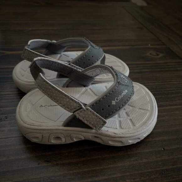 Columbia Other - Columbia Toddler Unisex Gray Techsun Flip Flops Sz 4